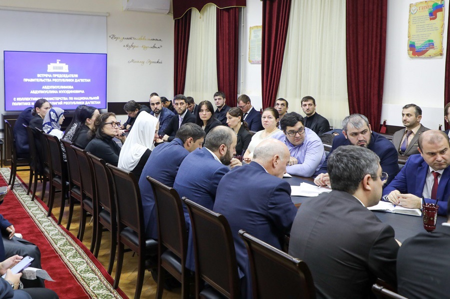 Миннац Дагестана усилит работу с соотечественниками, проживающими в других регионах России
